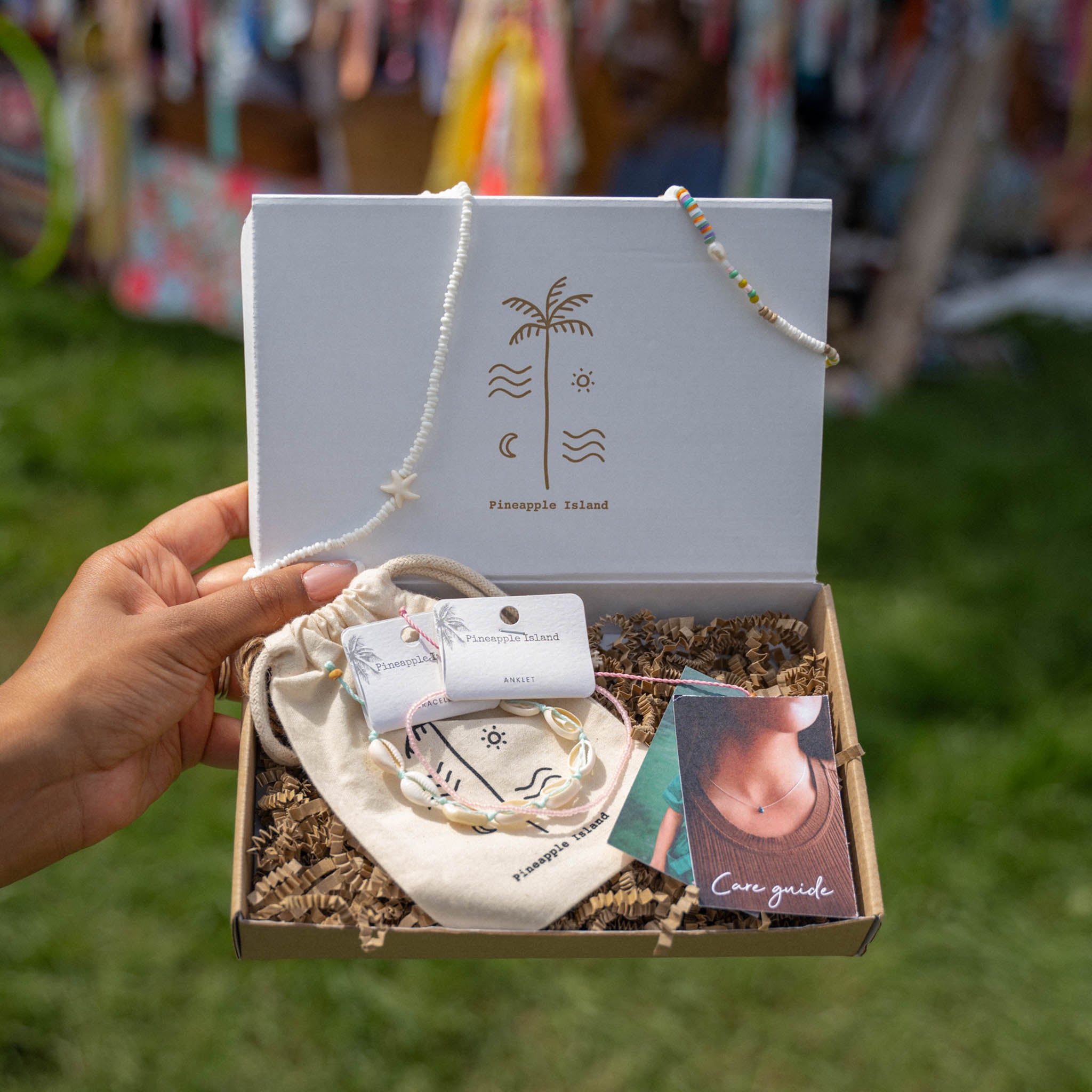 La Brisa Letterbox Gift Set - Pineapple Island