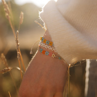Kelopak Daisy Chain Beaded Bracelet - Pineapple Island