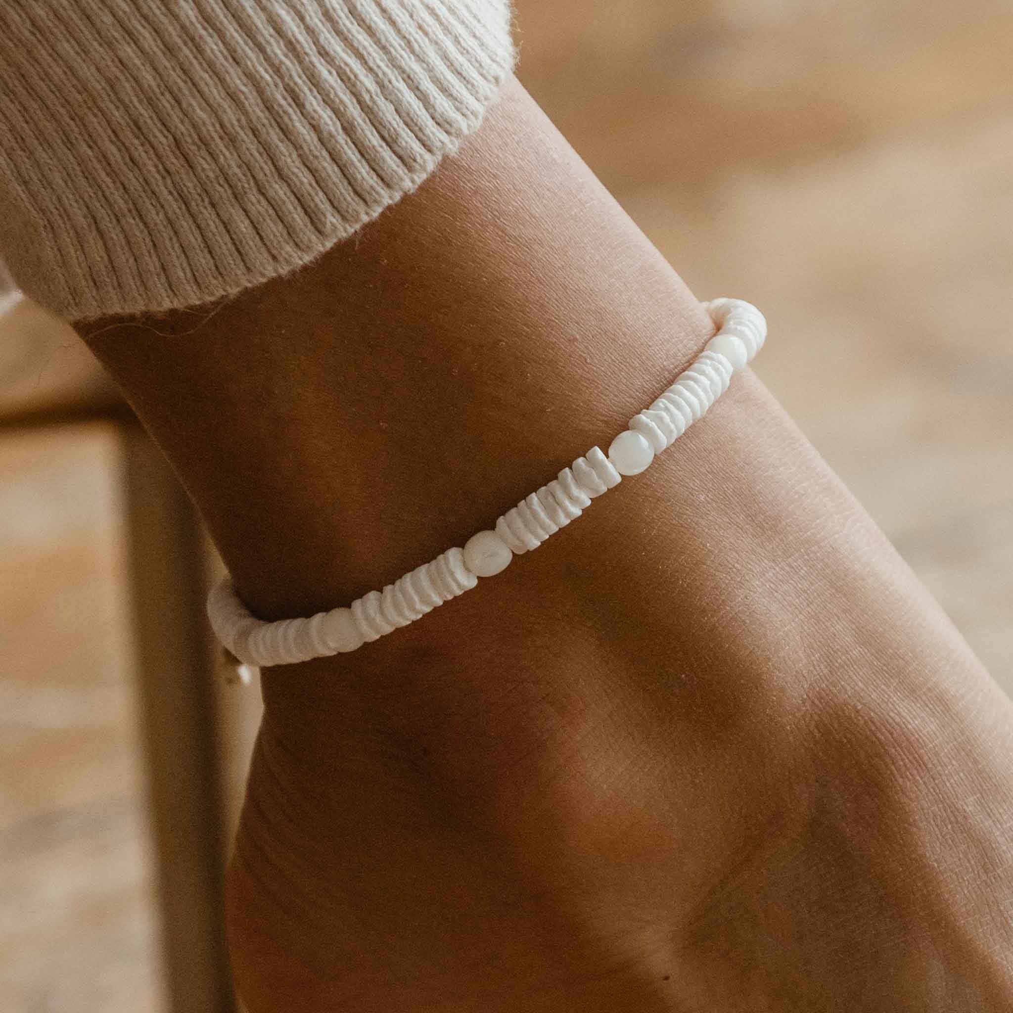 Madasari Beach Mother of Pearl Anklet - Pineapple Island