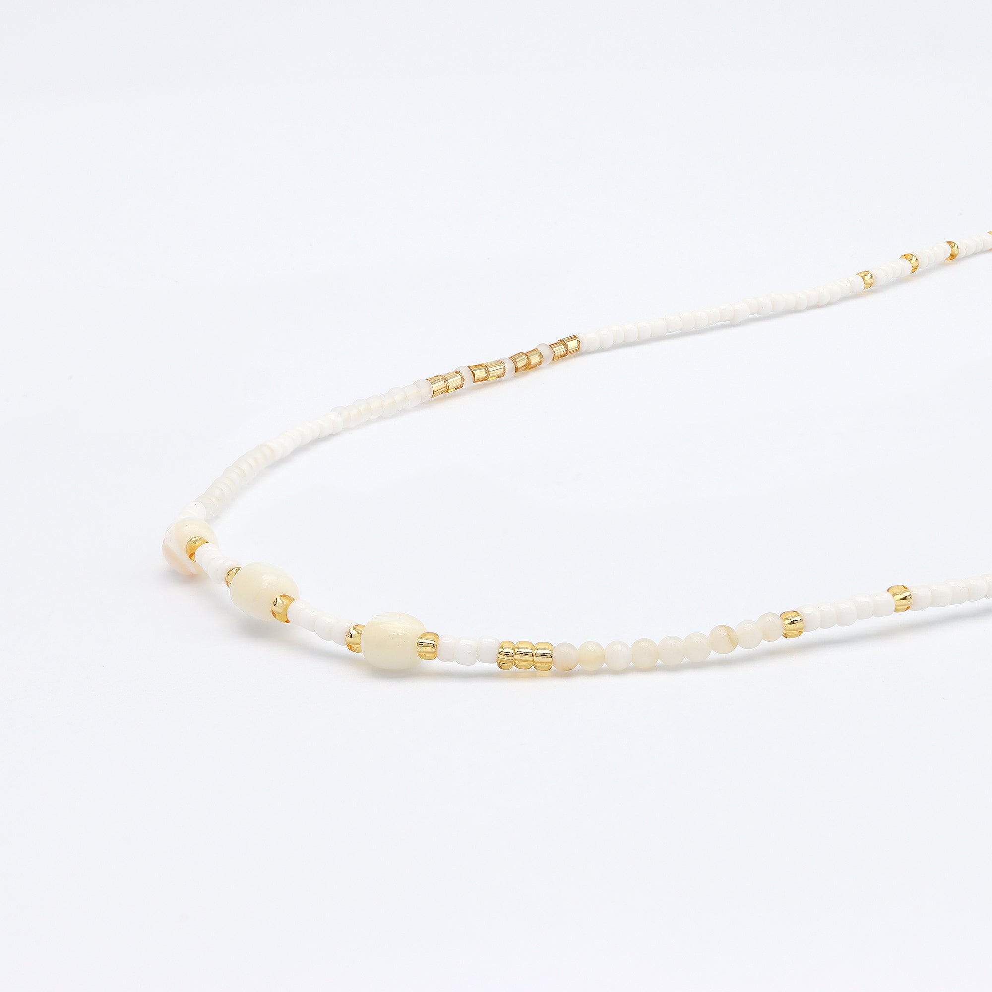 Pasir Mother of Pearl Beaded Necklace Pineapple Island