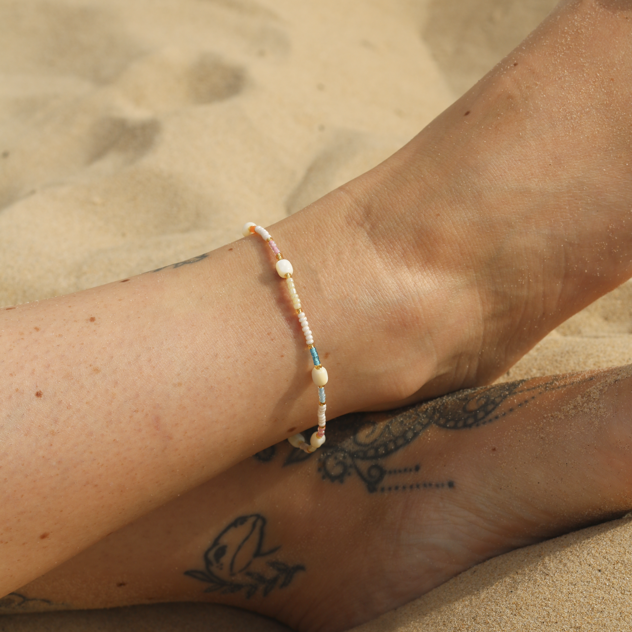Horison Light Beaded Anklet Pineapple Island
