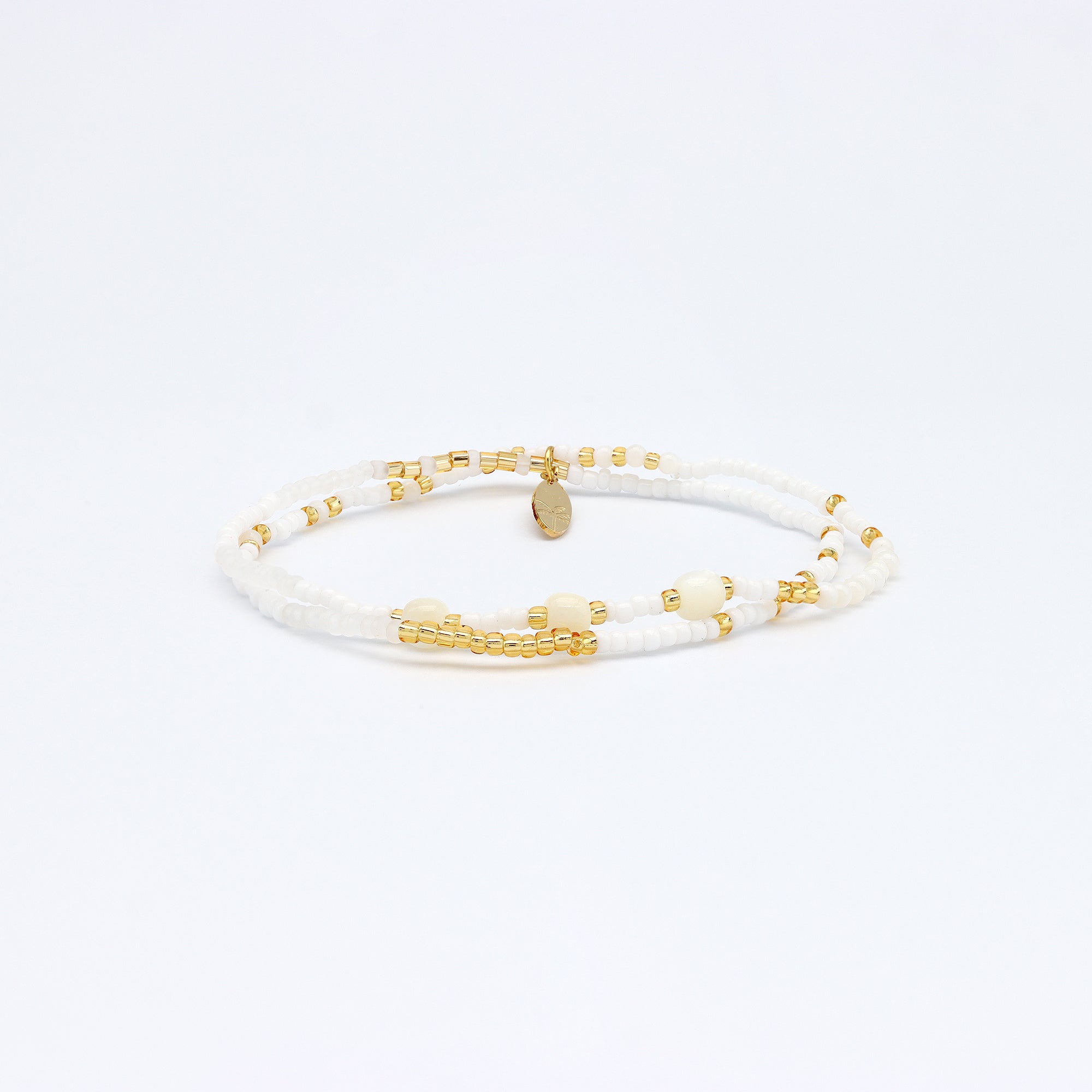 Pasir Mother of Pearl Beaded Bracelet Pineapple Island