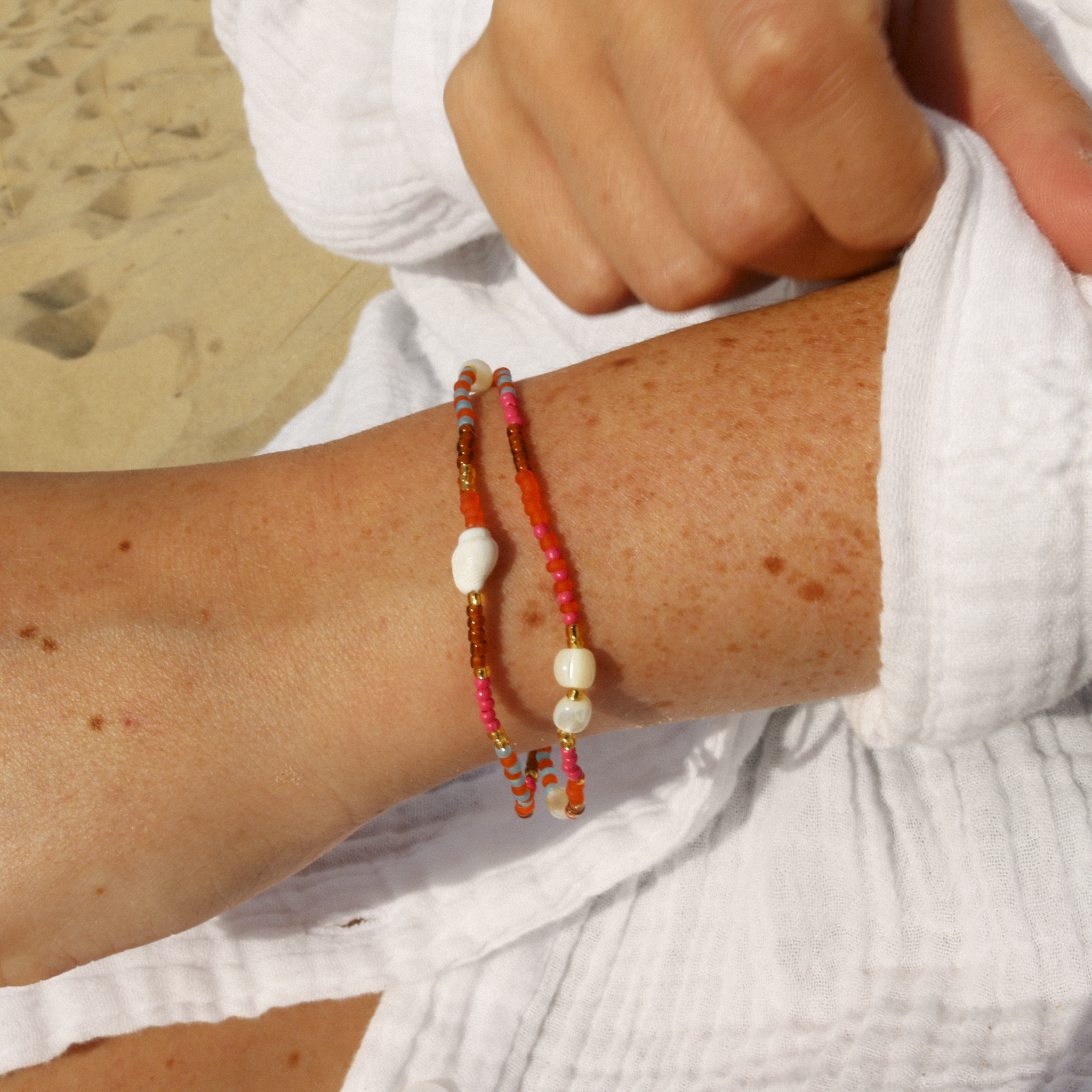 Tropis Beaded Shell Bracelet Pineapple Island
