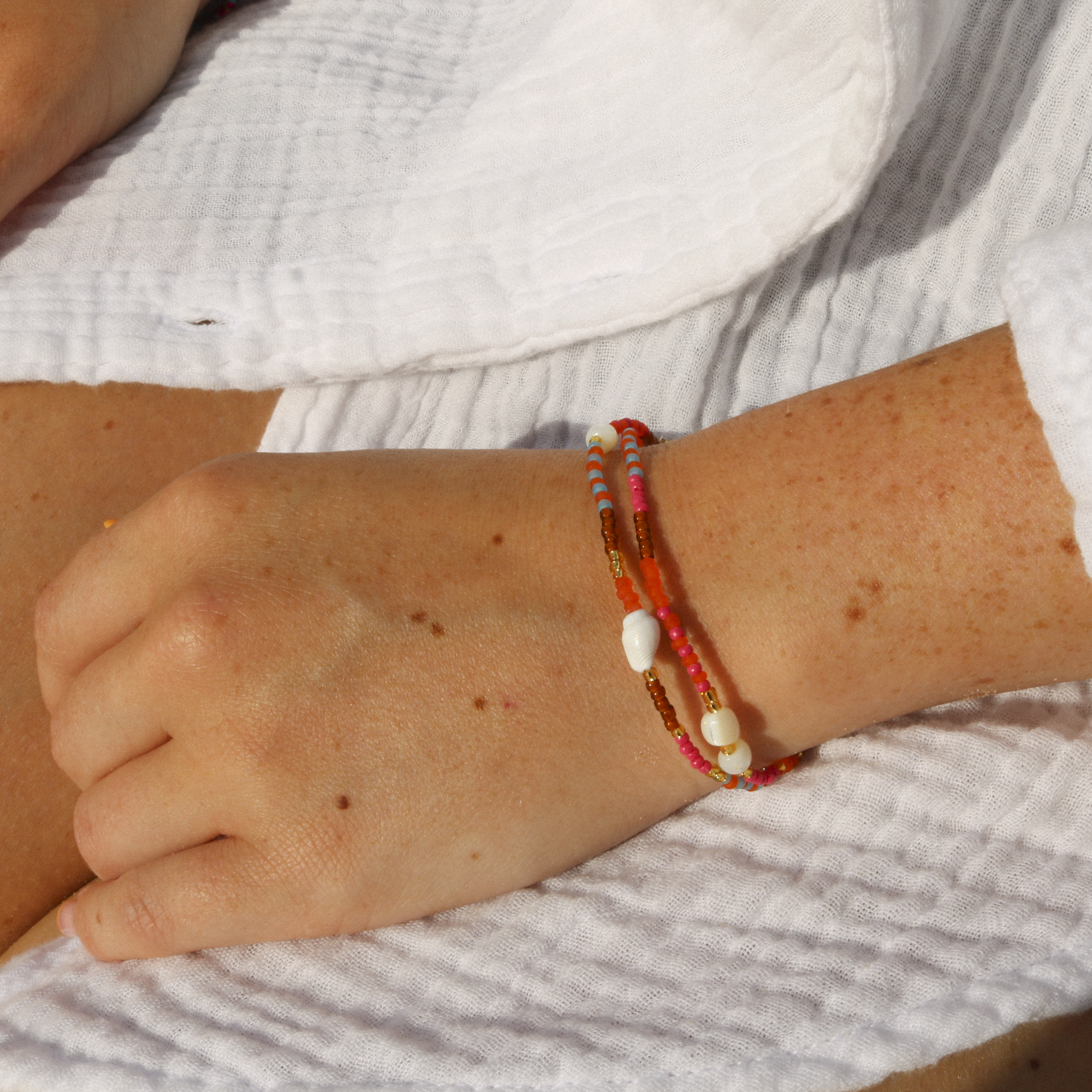 Tropis Beaded Shell Bracelet Pineapple Island