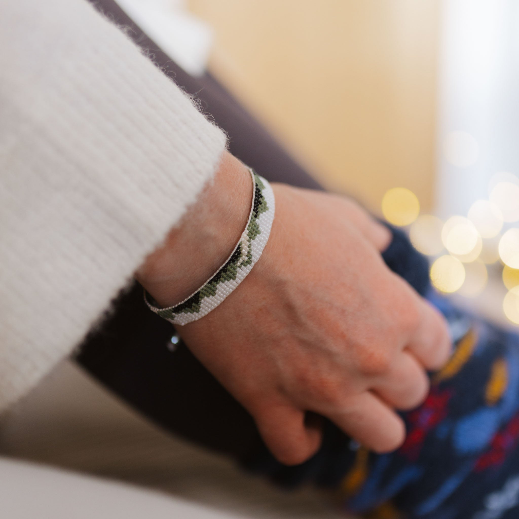 Vebier Mountains Woven Beaded Bracelet