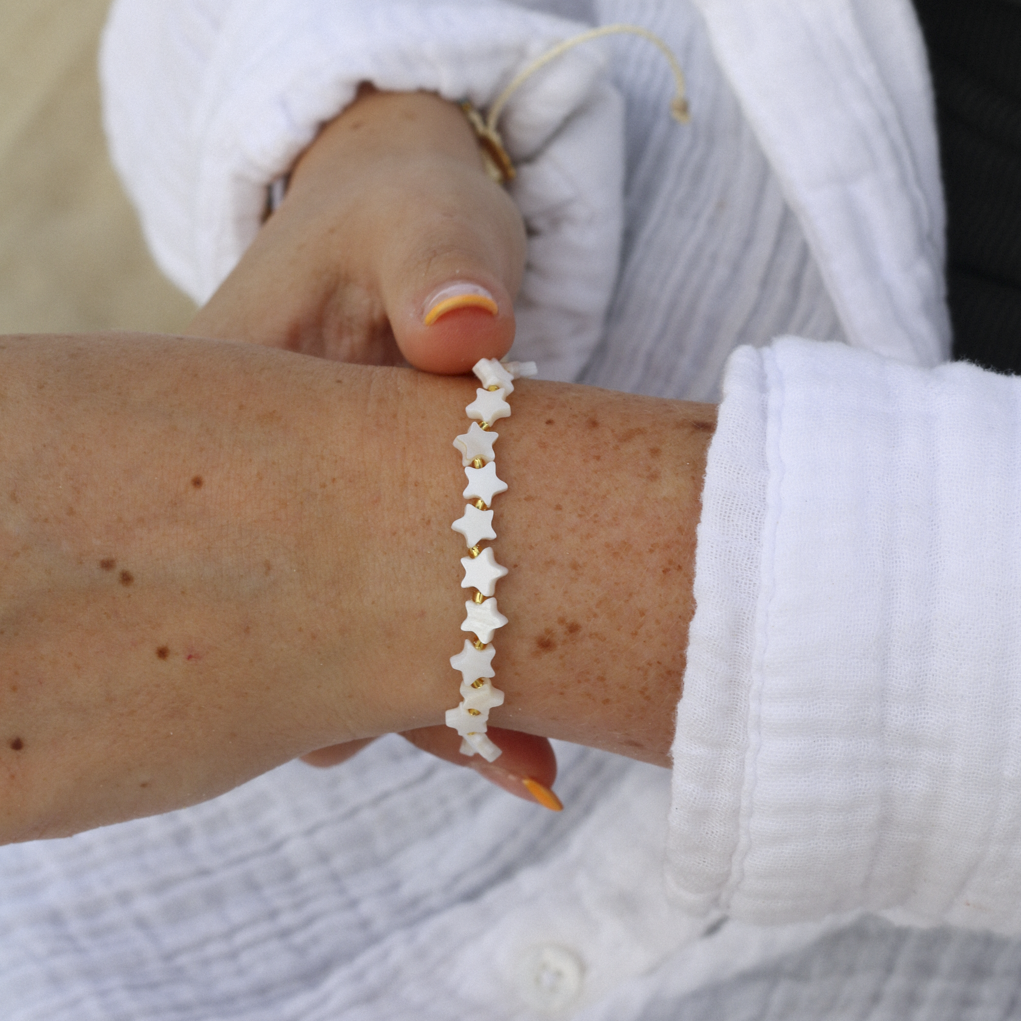 Surgawi Mother of Pearl Star Bracelet Pineapple Island
