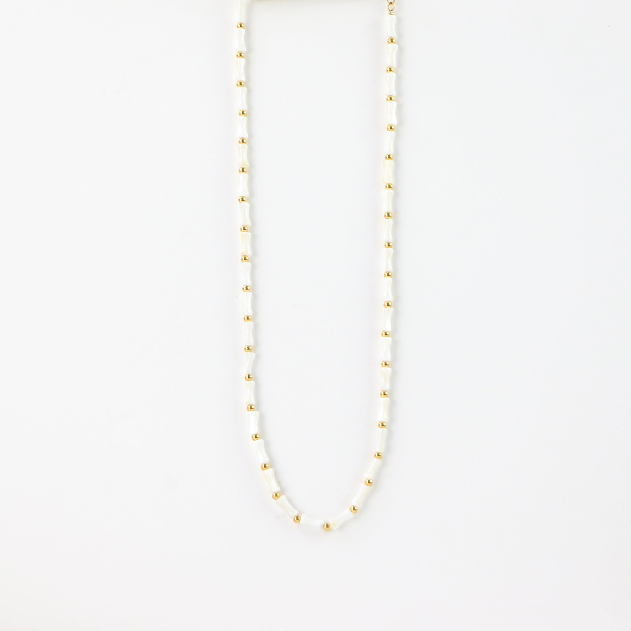 Mother of Pearl Necklace - Pineapple Island