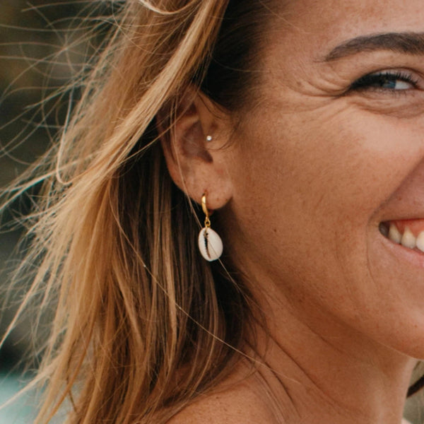 Asri Cowrie Shell Earrings - Pineapple Island