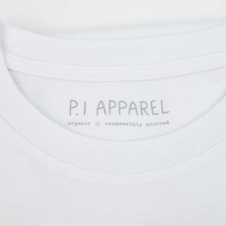 Travel Free Cropped Oversized T-Shirt - Pineapple Island