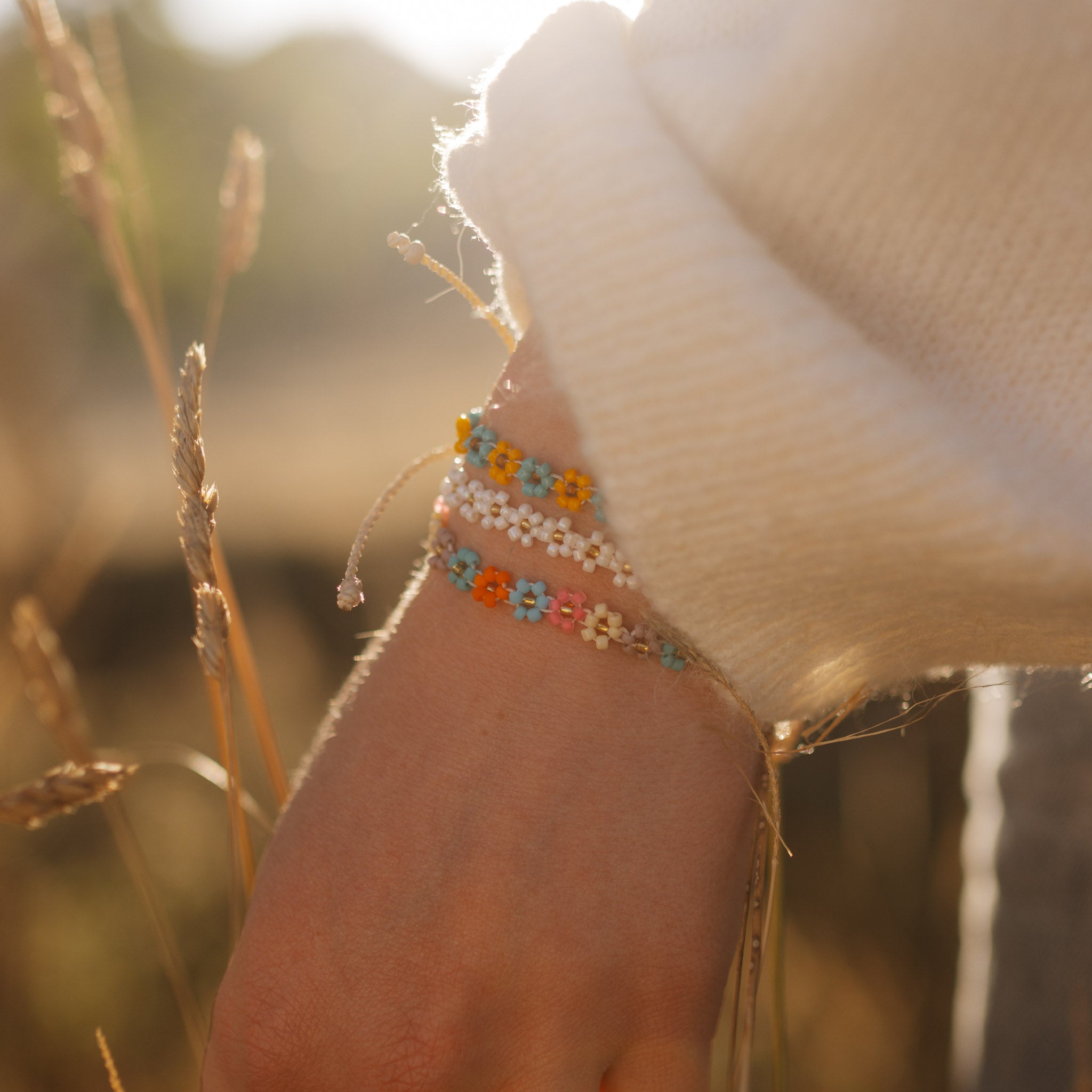 Kelopak Daisy Chain Beaded Bracelet - Pineapple Island
