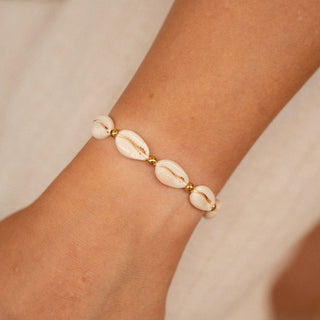 Giada Gerupuk Shell Surf Bracelet - Pineapple Island