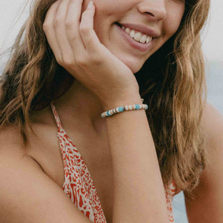 Manta Point Surfer Bracelet - Pineapple Island