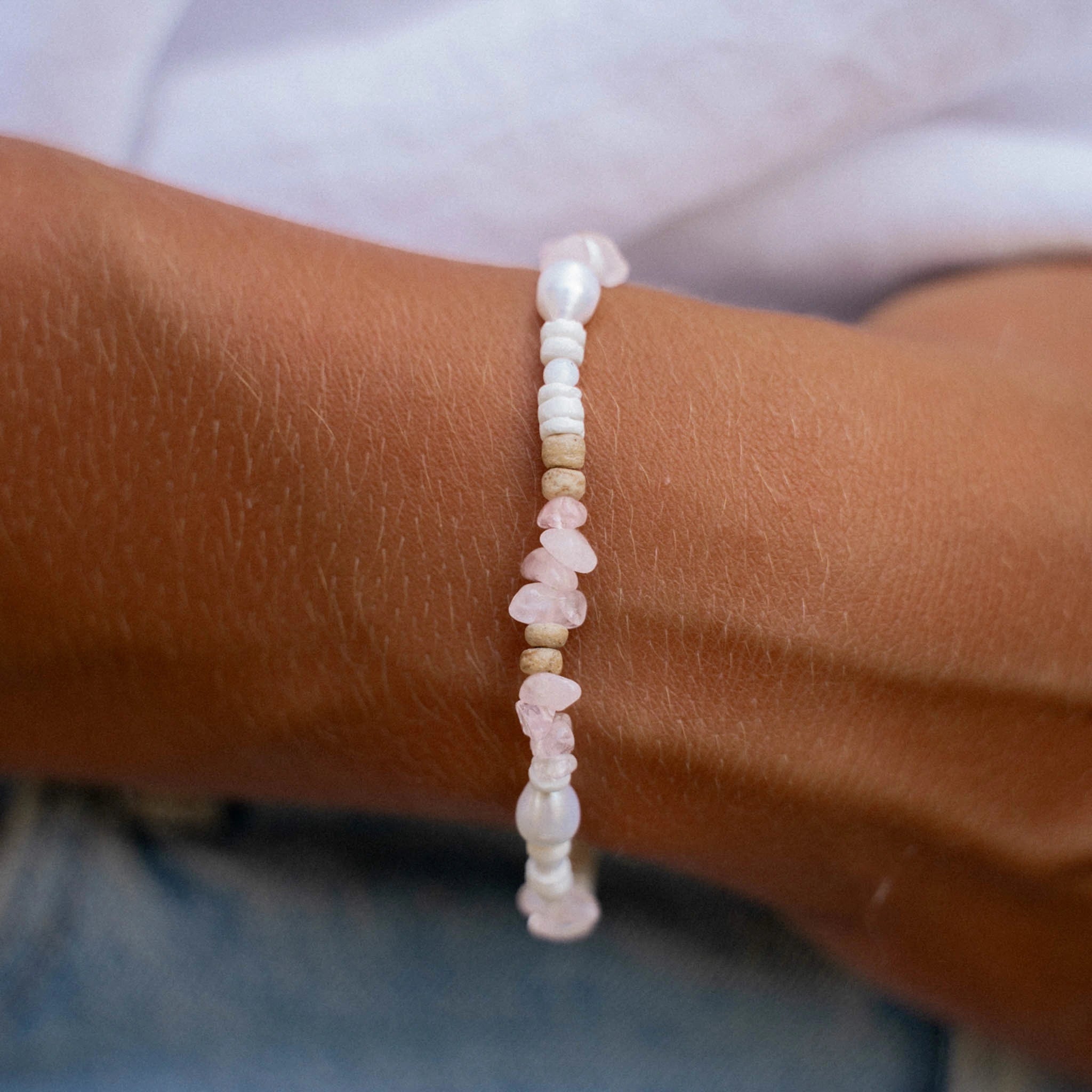 Love is Here Natural Stone, Pearl & Shell Bracelet - Pineapple Island