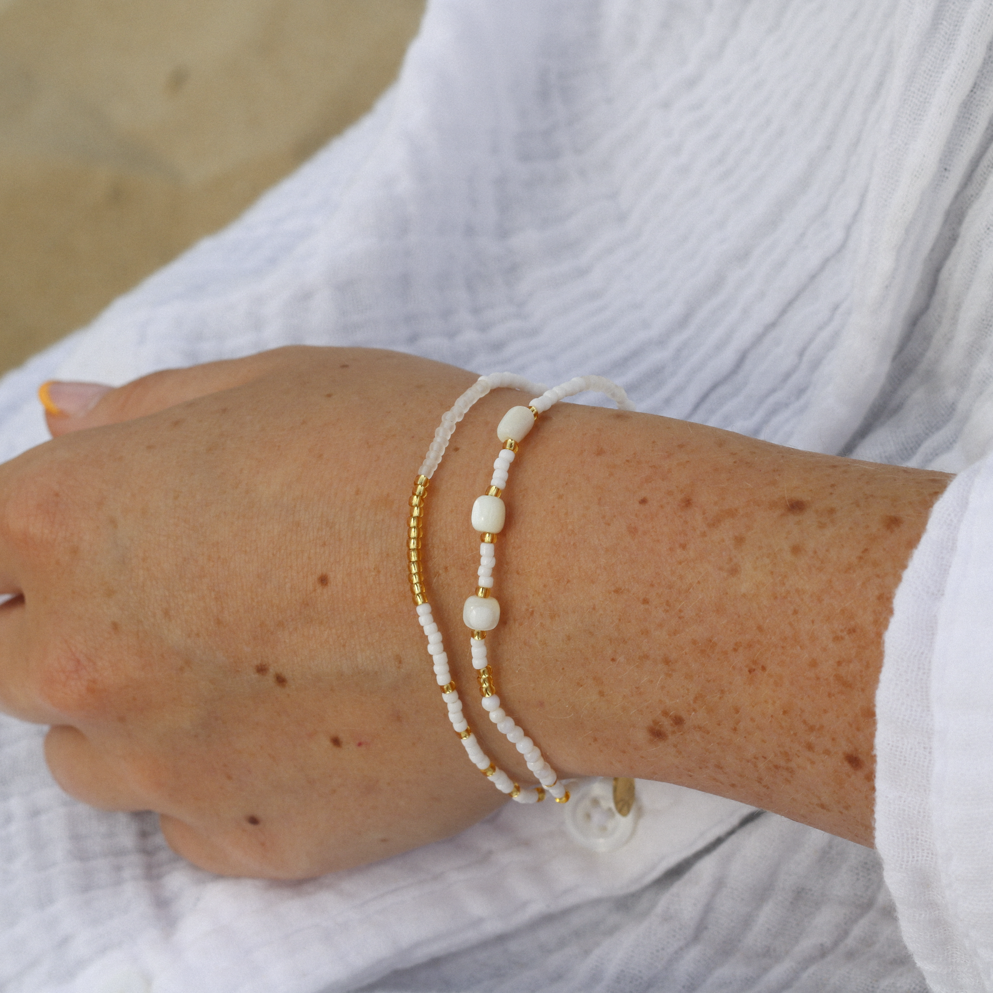 Pasir Mother of Pearl Beaded Bracelet Pineapple Island