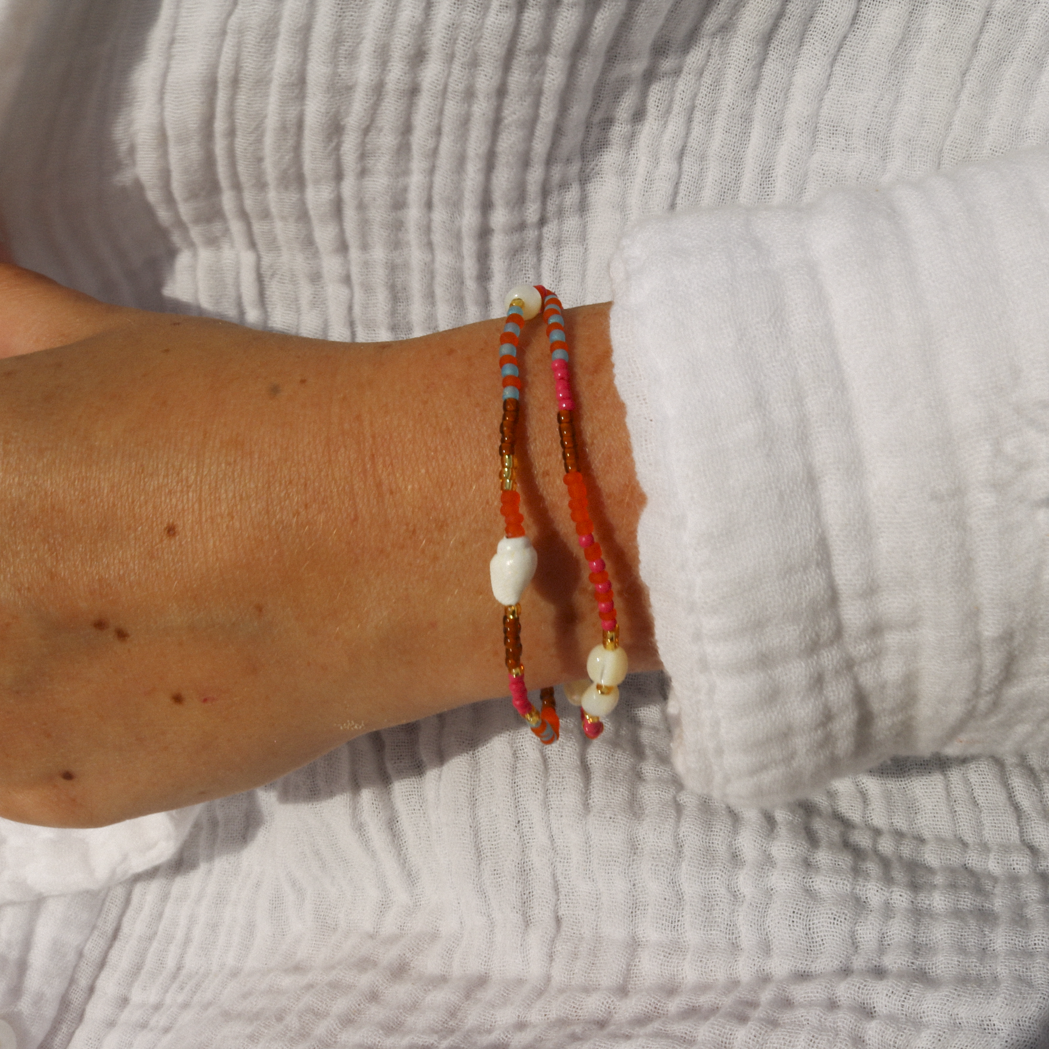 Tropis Beaded Shell Bracelet Pineapple Island