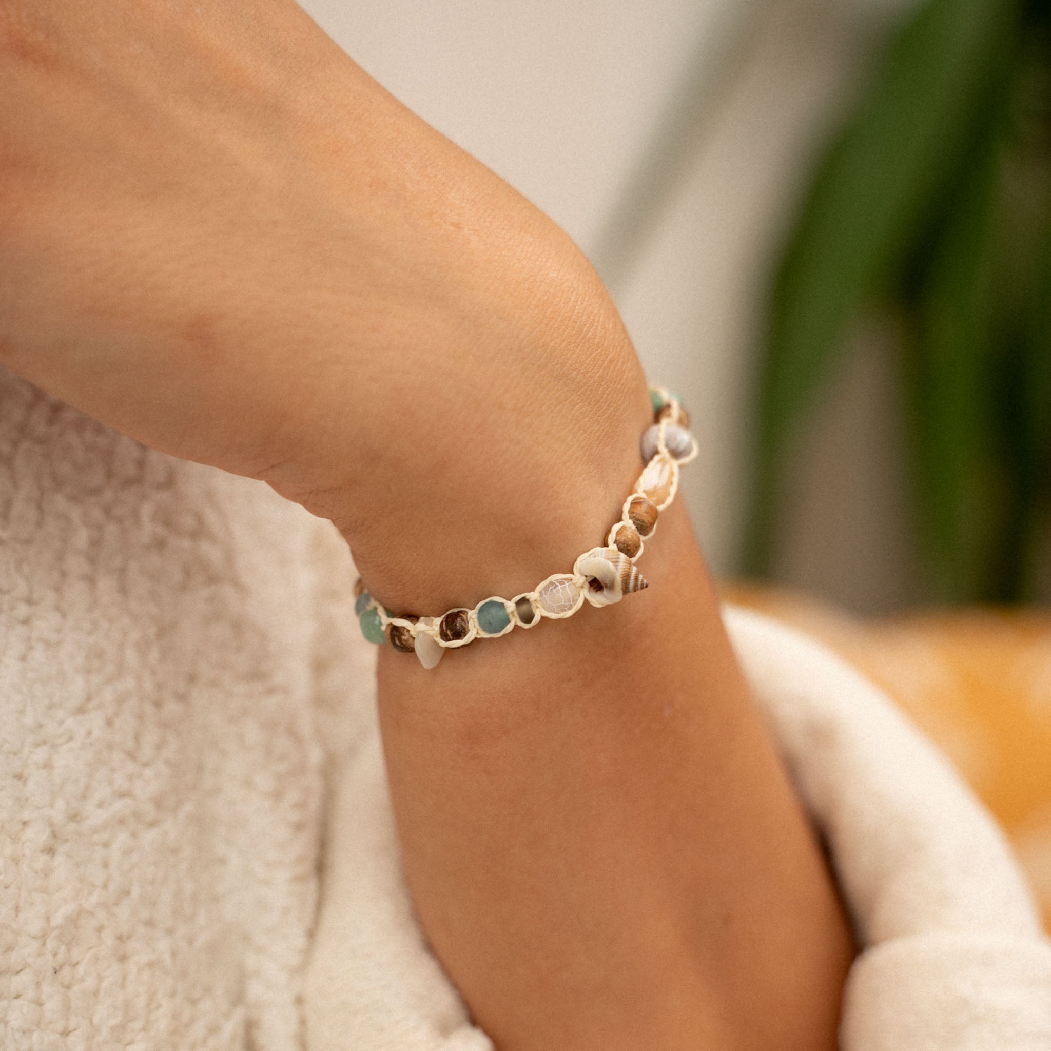 Nixie Beaded Seed Bracelet