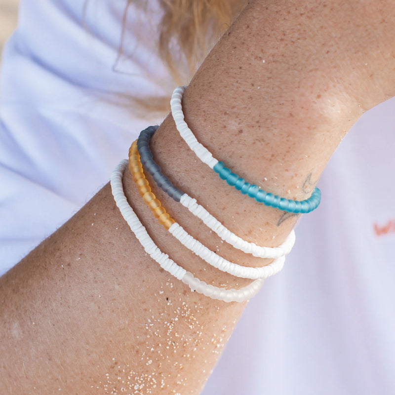 Savu Puka Shell & Frosted Glass Bracelet Pineapple Island