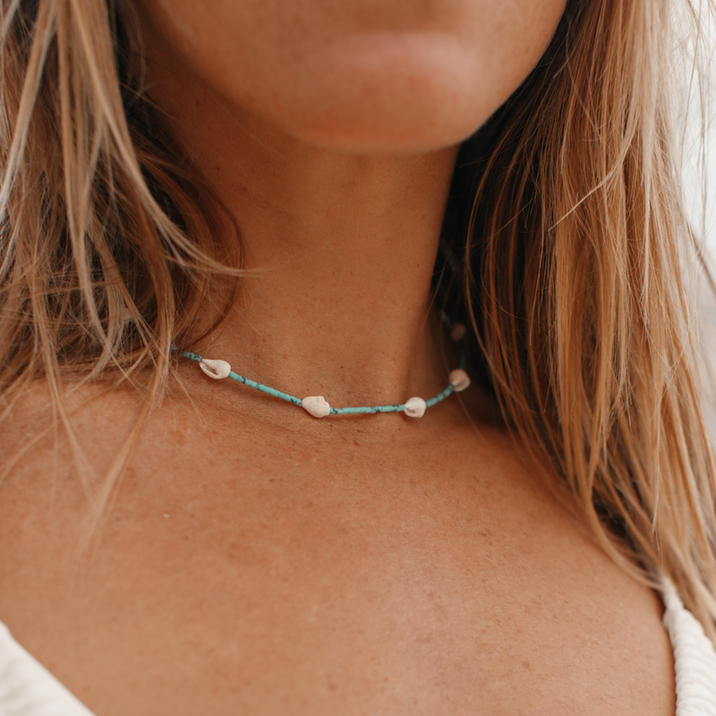 Meribella Shell Stone Choker Necklace - Pineapple Island