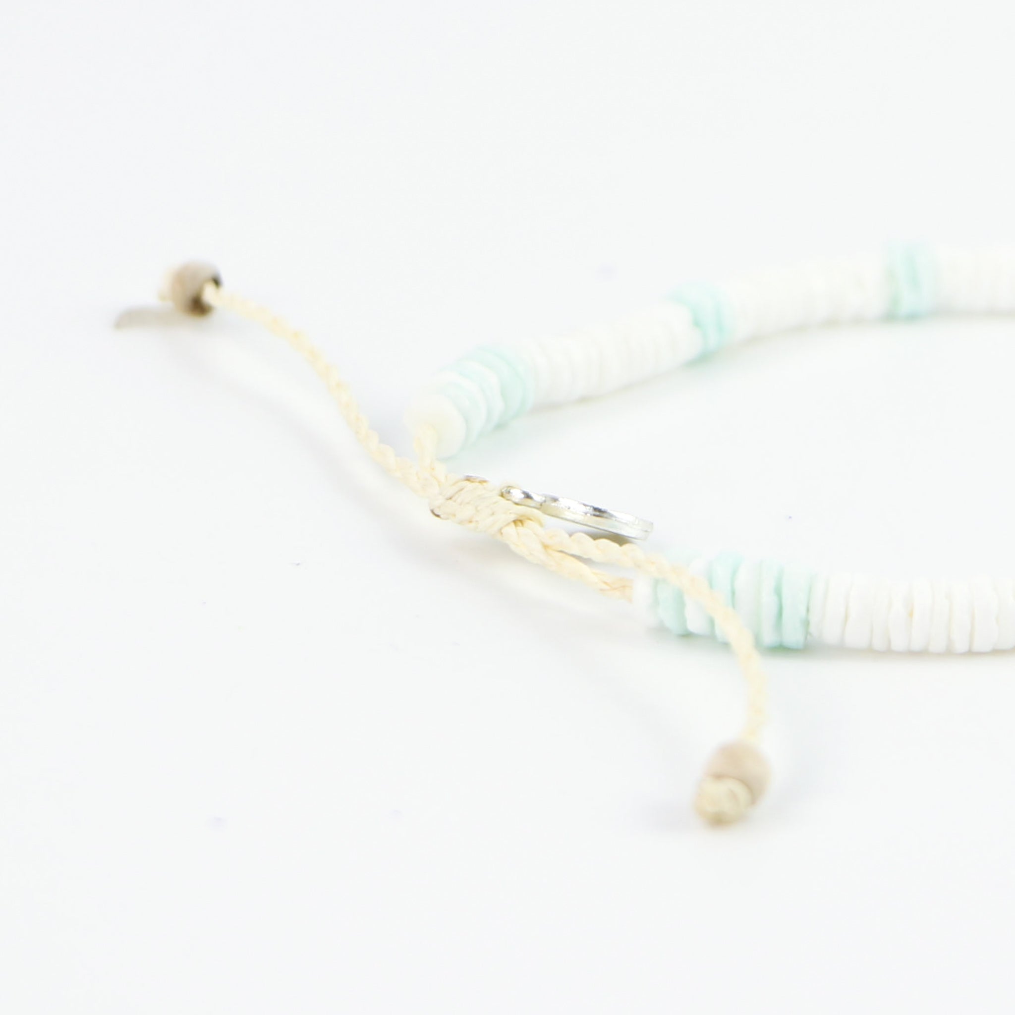 Sawarna Puka Shell Anklet