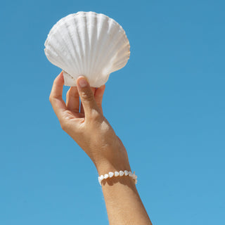 Mother of Pearl Heart Bracelet Pineapple Island