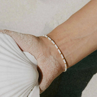Cahaya Mother of Pearl Beaded Bracelet - Pineapple Island