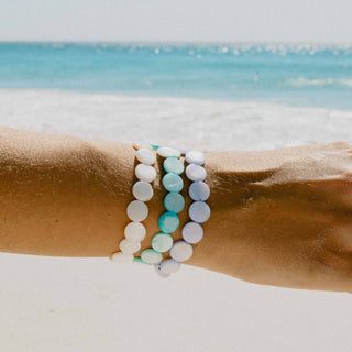 Mother of Pearl Disc Bracelet - Pineapple Island
