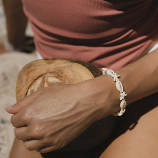 Kahakai Cowrie & Starfish Bracelet - Pineapple Island