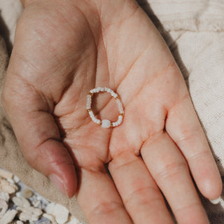 Pasir White Mother of Pearl Stretch Ring - Pineapple Island