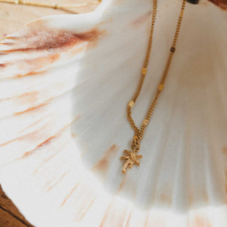 Pãlima Tree Charm Chain Necklace