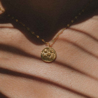 Gula Shell & Fossil Pendant Necklace - Pineapple Island