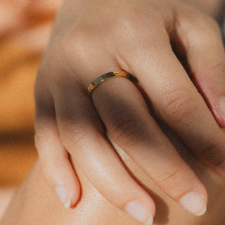 Ma'alahi Minimal Band Ring - Pineapple Island