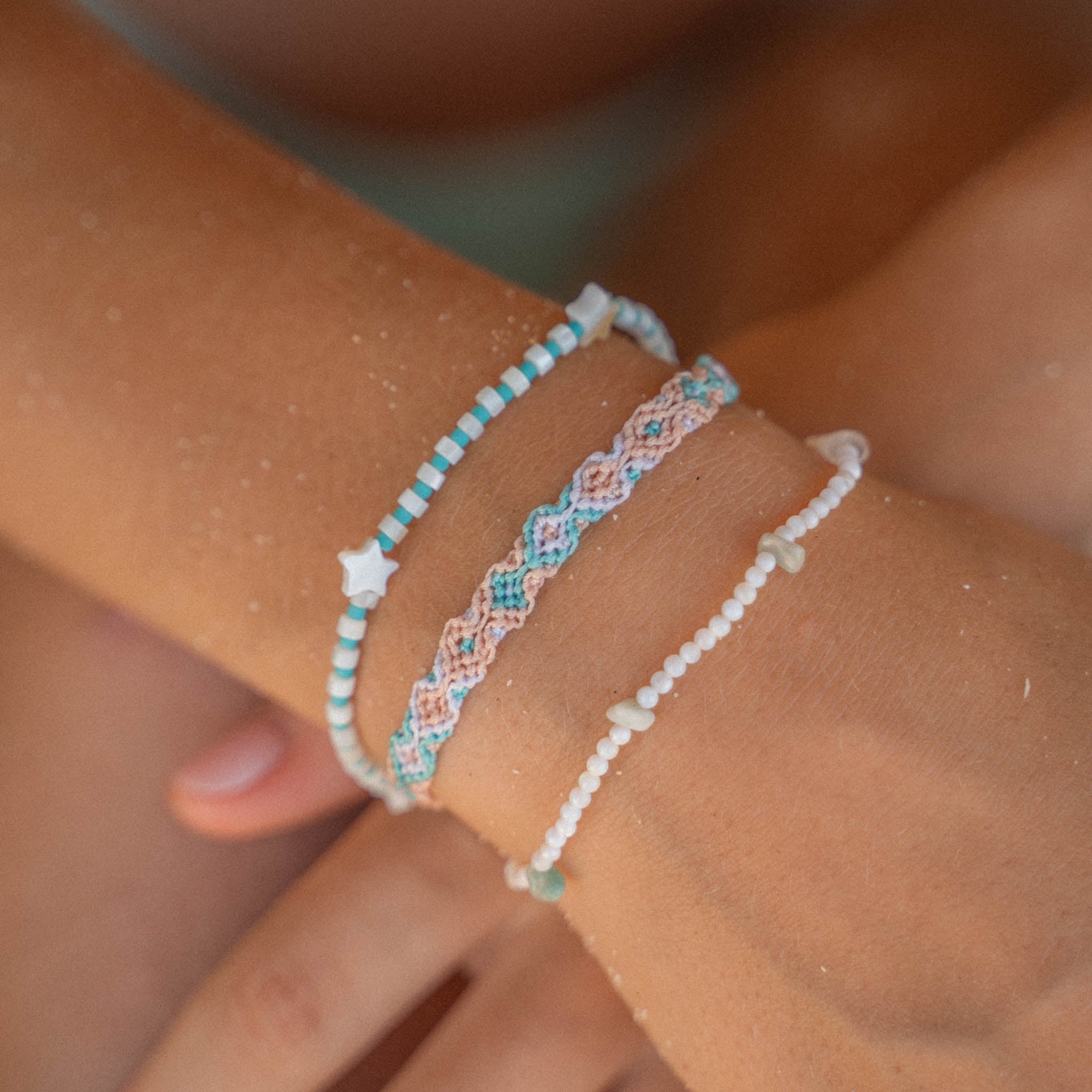 Cantik Bracelet Set - Pineapple Island