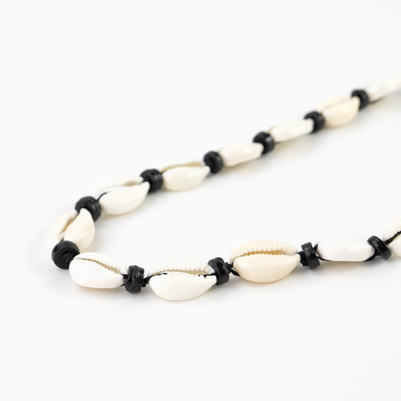 Hyams Cowrie Shell Choker Necklace - Pineapple Island