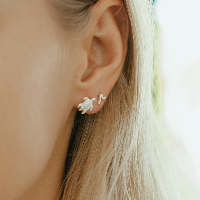 Turtle Stud Earrings - Pineapple Island